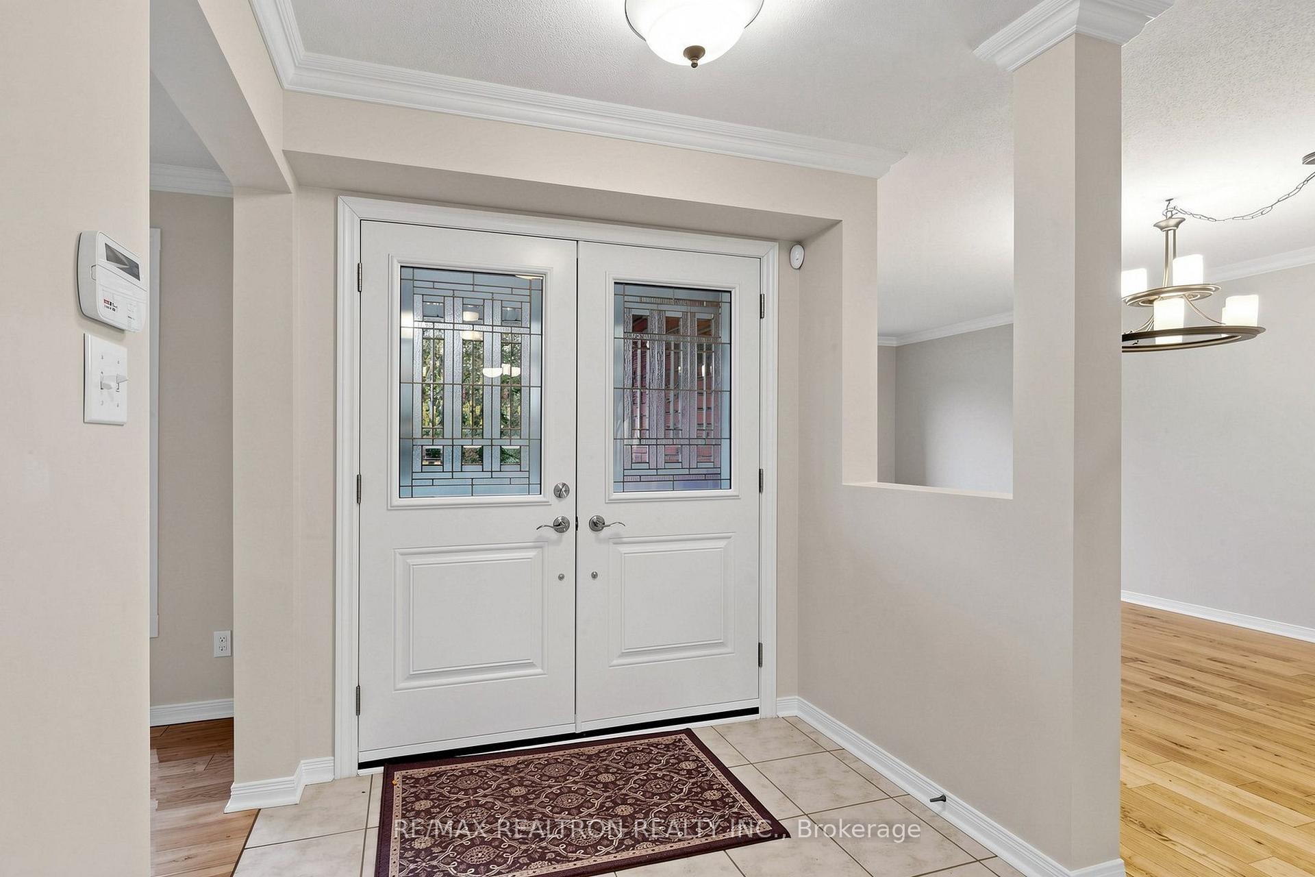 Photo 3 of 47 Birchwood Drive, Barrie, East Bayfield — HOMEH