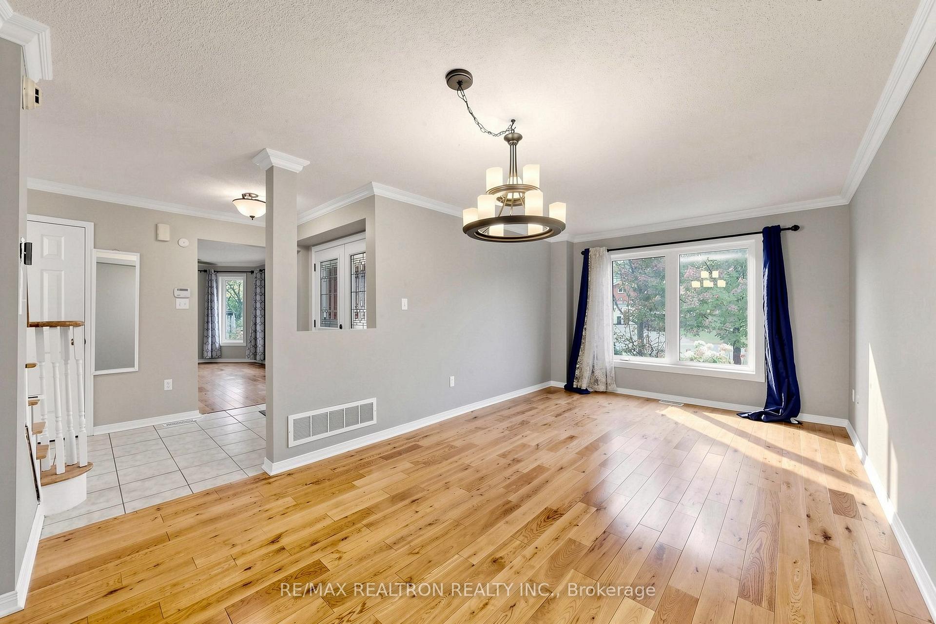 Photo 5 of 47 Birchwood Drive, Barrie, East Bayfield — HOMEH