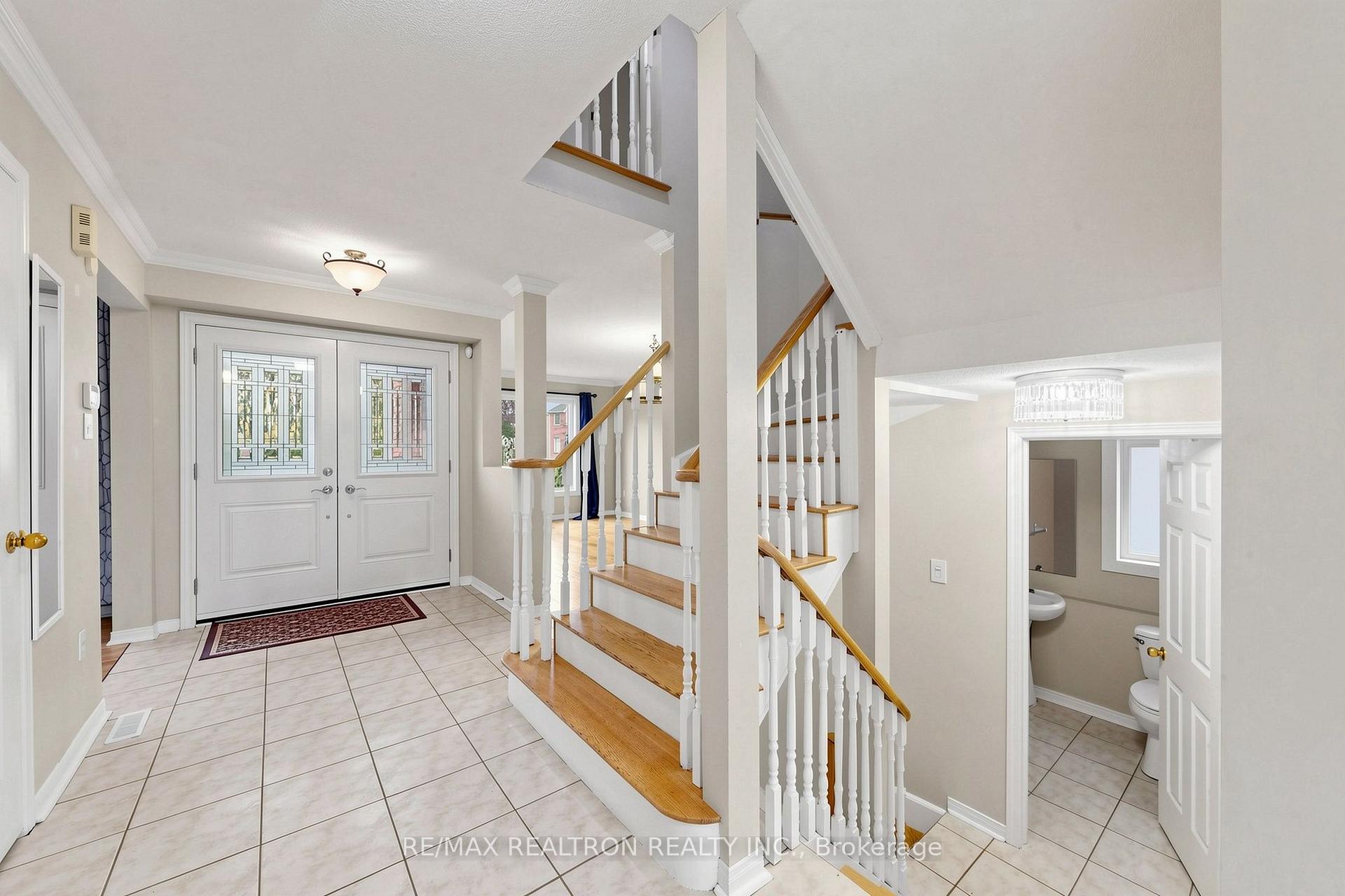 Photo 21 of 47 Birchwood Drive, Barrie, East Bayfield — HOMEH