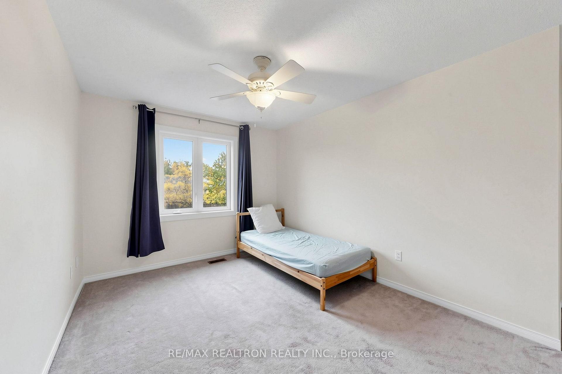 Photo 31 of 47 Birchwood Drive, Barrie, East Bayfield — HOMEH