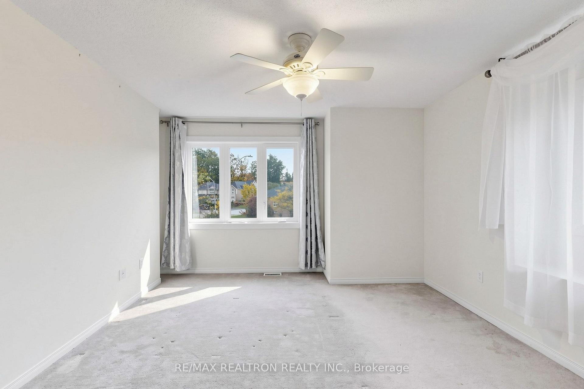 Photo 34 of 47 Birchwood Drive, Barrie, East Bayfield — HOMEH