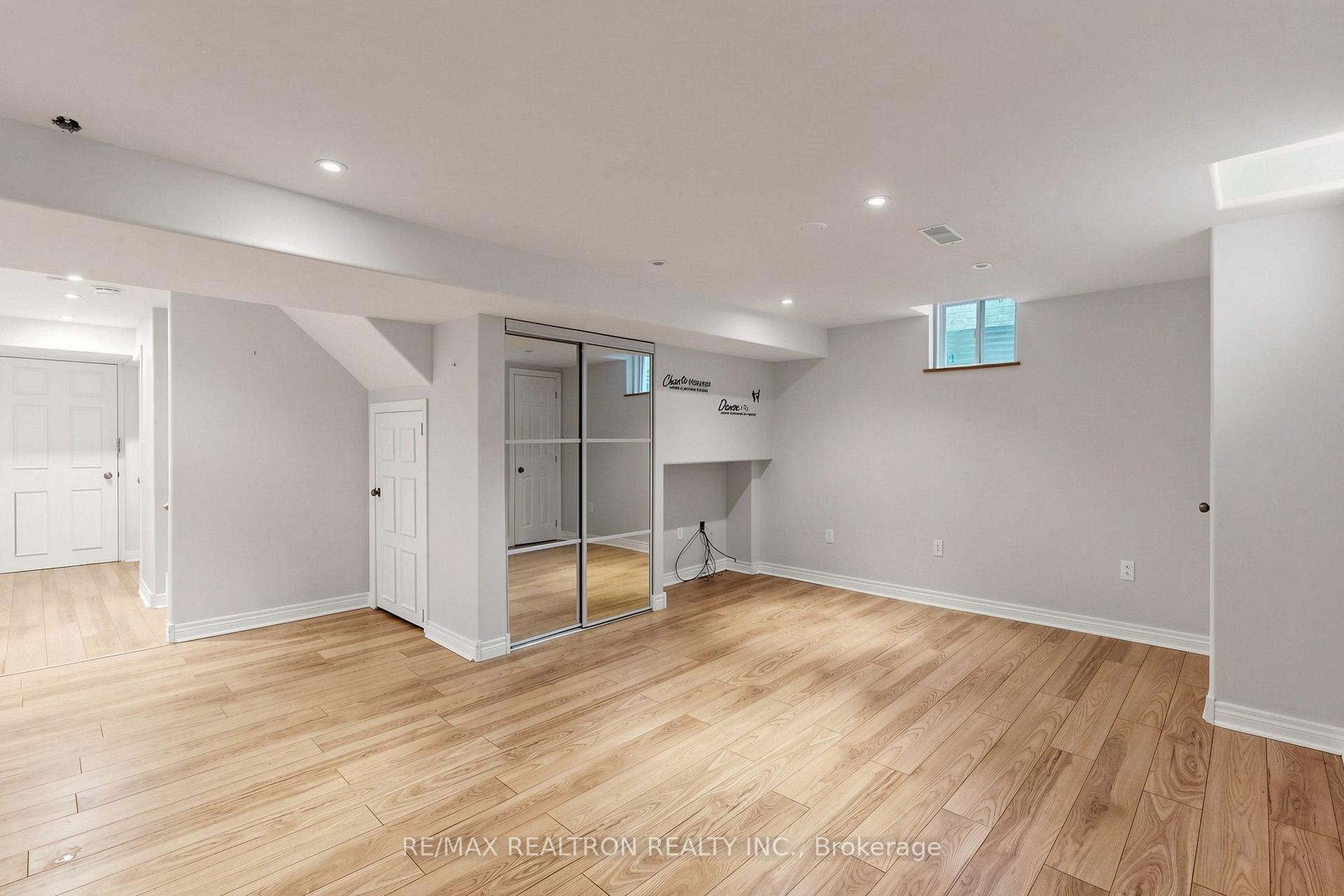 Photo 40 of 47 Birchwood Drive, Barrie, East Bayfield — HOMEH