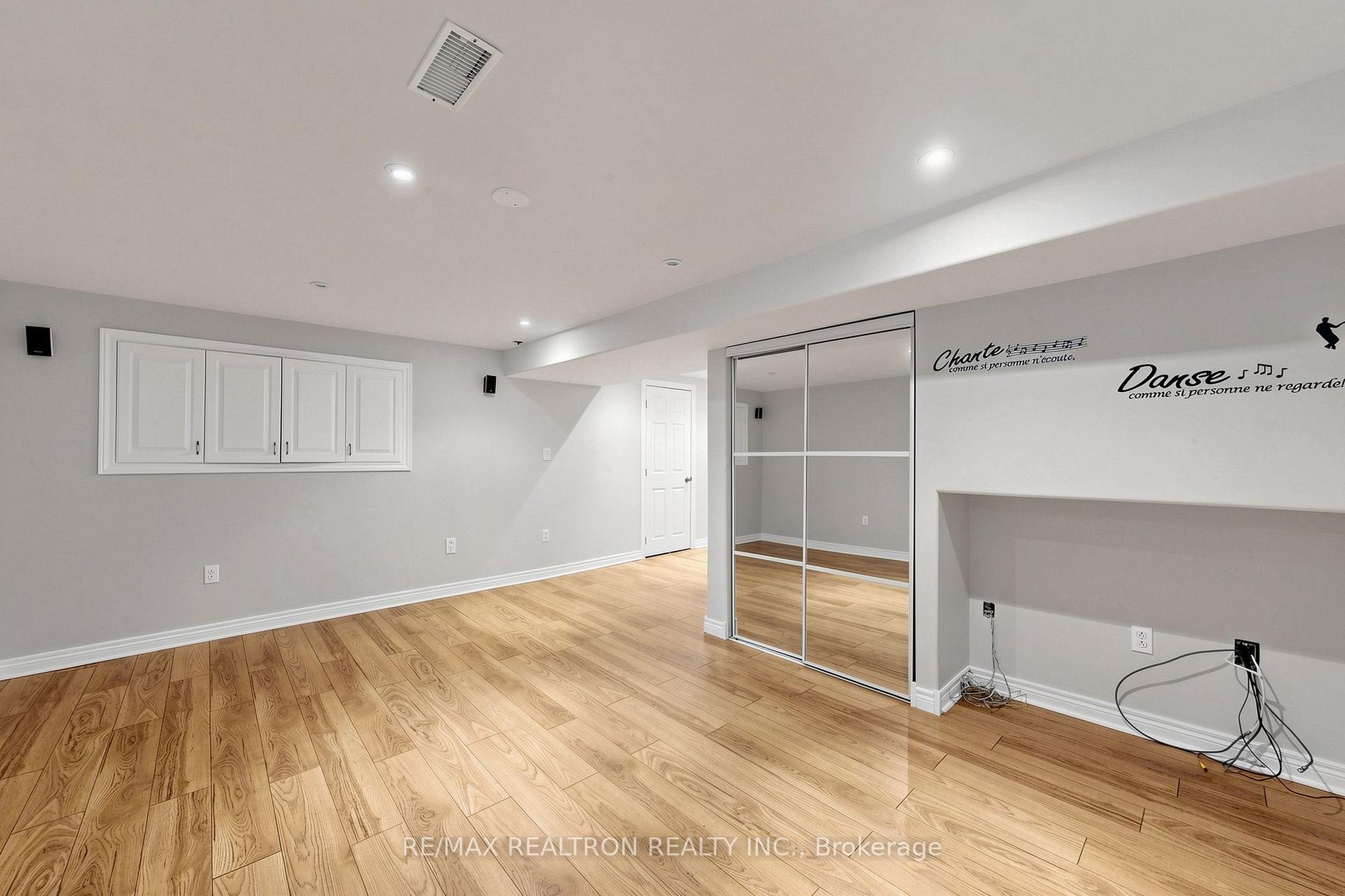 Photo 41 of 47 Birchwood Drive, Barrie, East Bayfield — HOMEH