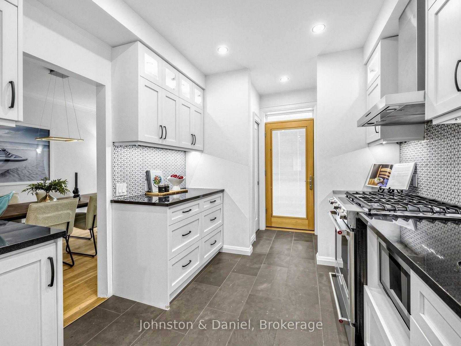 Photo 10 of 1810 Dundas Street E, Toronto, Greenwood-Coxwell — HOMEH