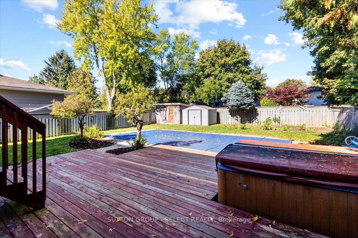 Photo 27 of 73 Gablewood Crescent, London, North F — HOMEH