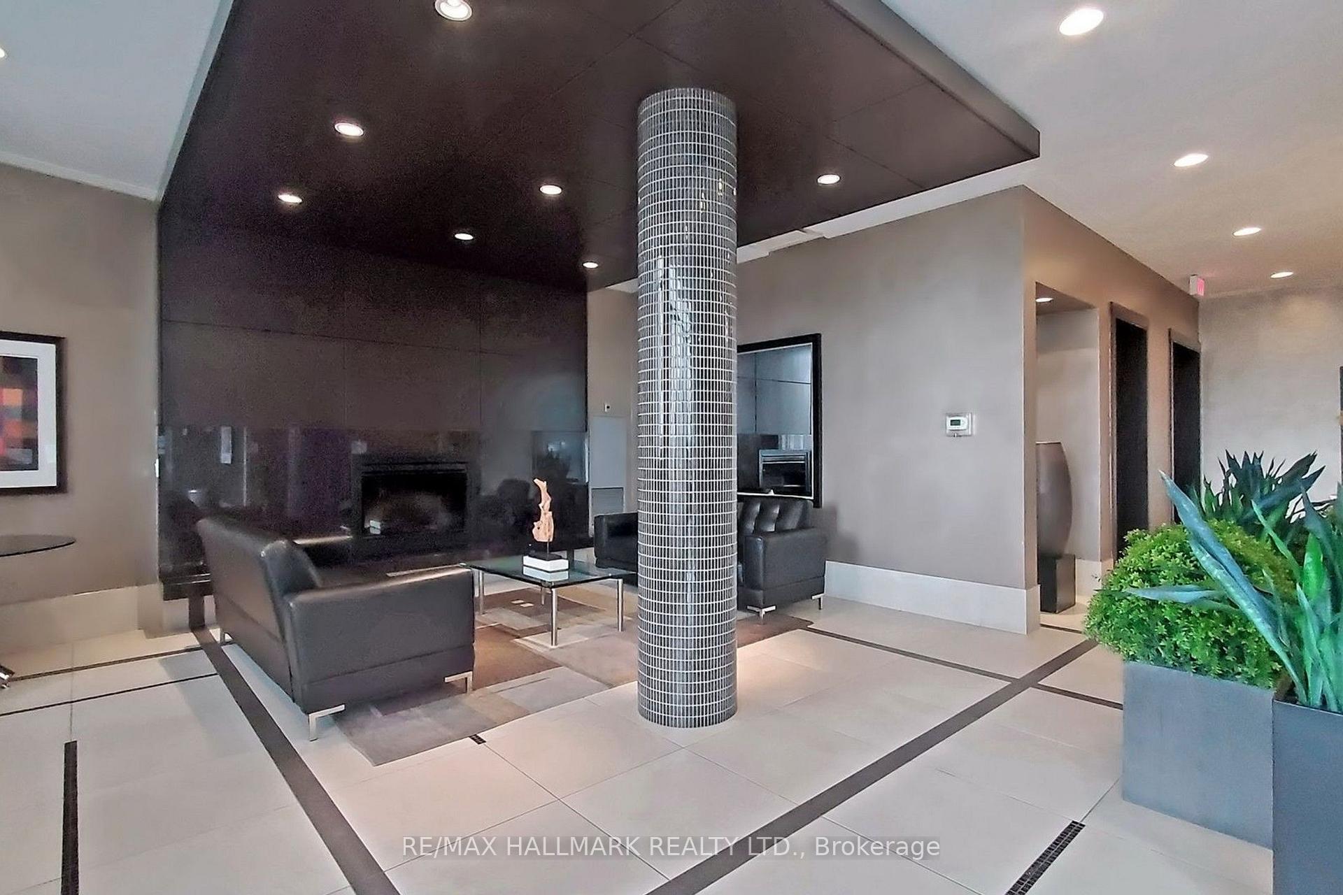 Photo 6 of Unit 610, 111 Upper Duke Crescent, Markham, Unionville — HOMEH