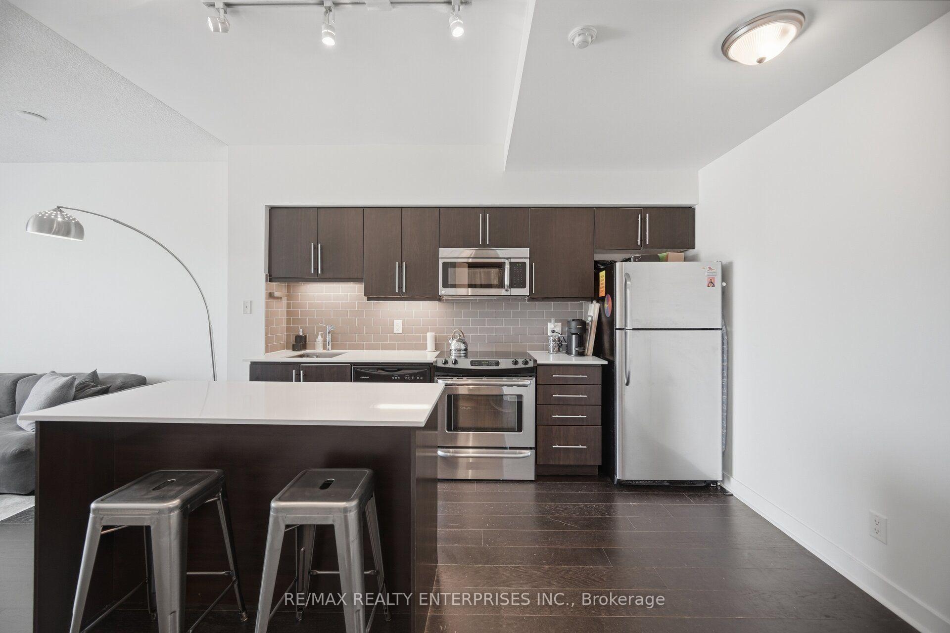 Photo 6 of Unit 608, 1169 Queen Street W, Toronto, Little Portugal — HOMEH