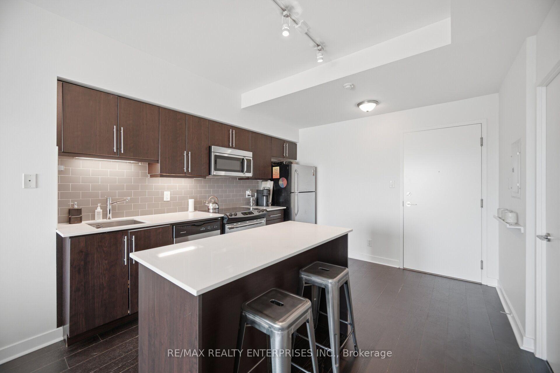 Photo 10 of Unit 608, 1169 Queen Street W, Toronto, Little Portugal — HOMEH