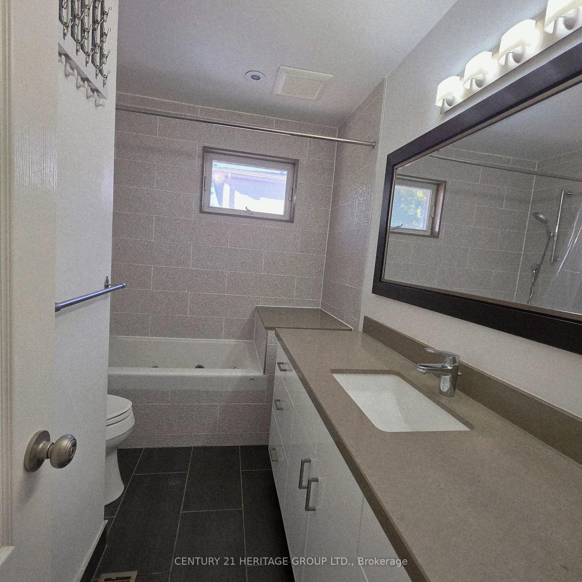 Photo 26 of 42 Fred Valley Drive, Markham, Unionville — HOMEH
