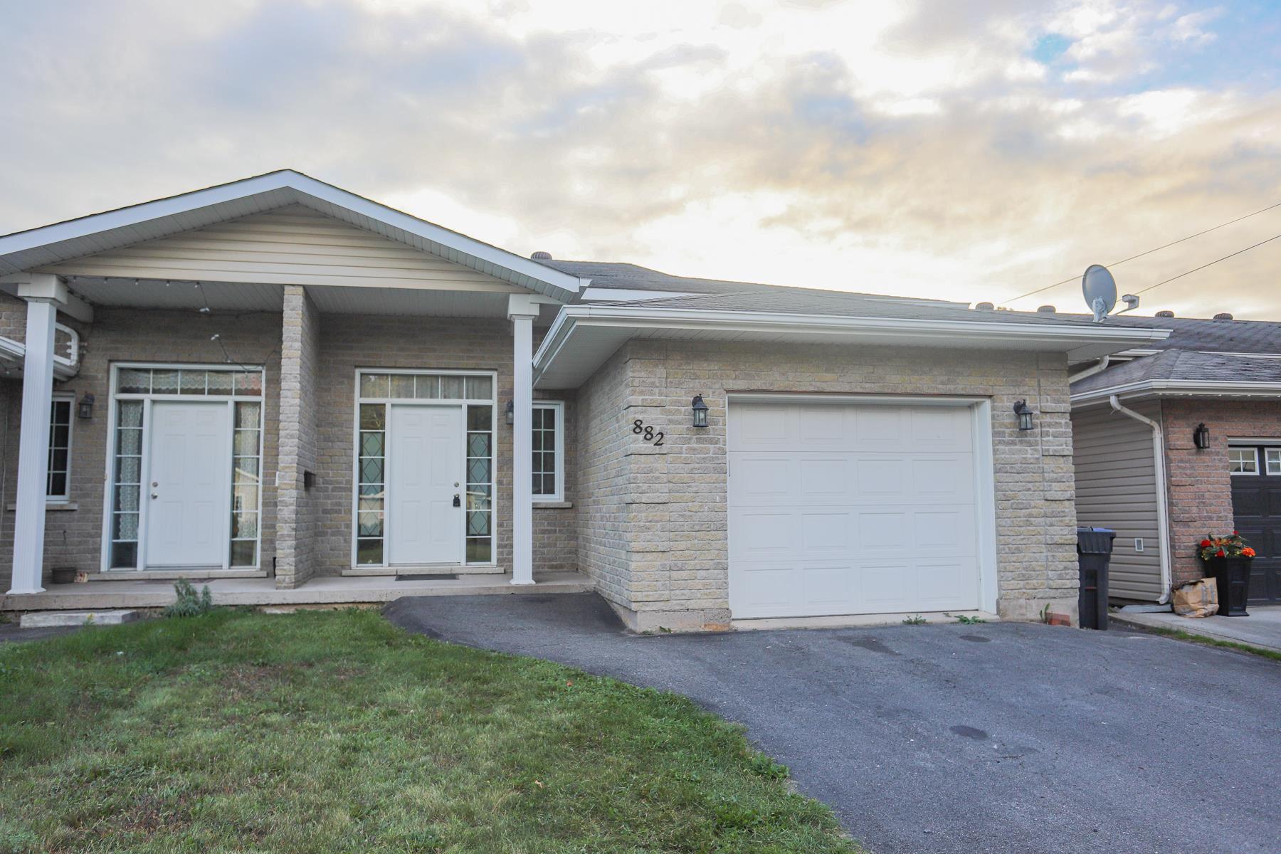 Photo 1 of 882 Pine Street, Sault Ste Marie, Ward 3 — HOMEH