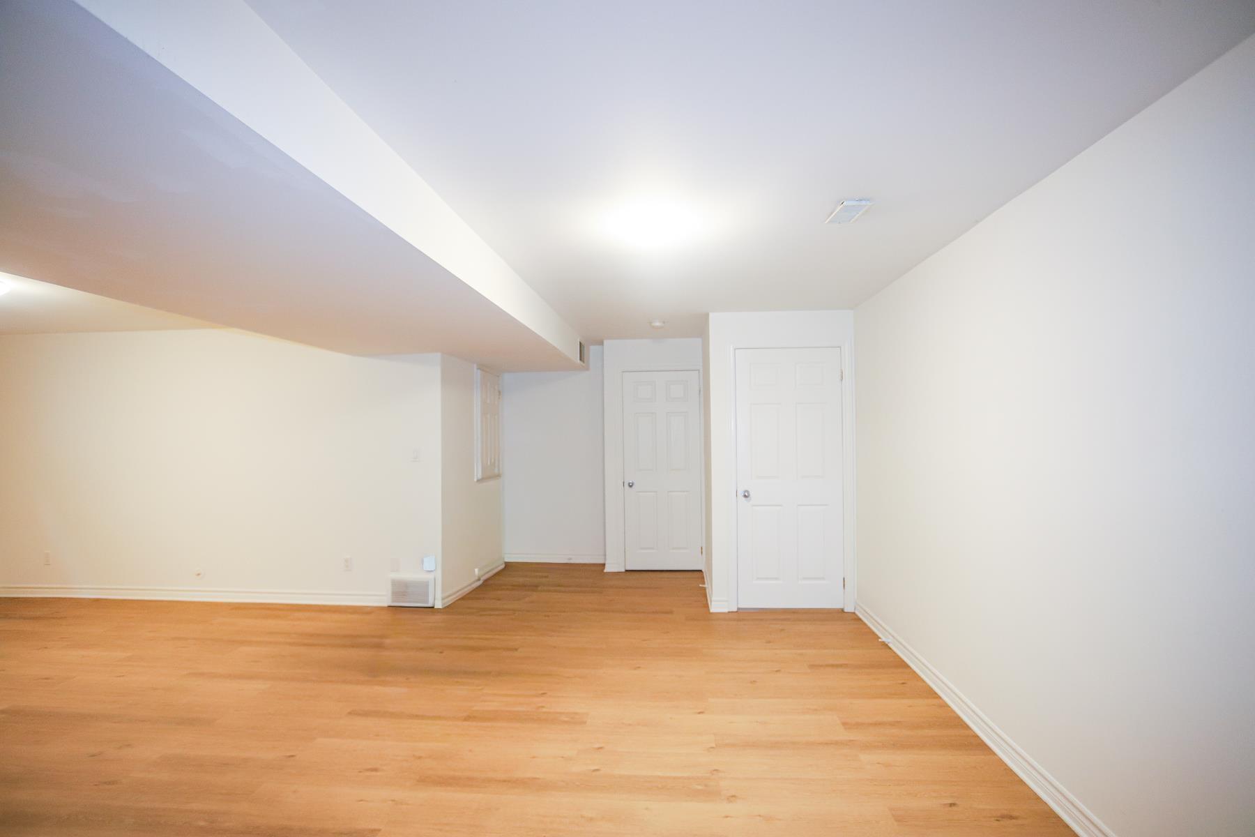 Photo 12 of 882 Pine Street, Sault Ste Marie, Ward 3 — HOMEH