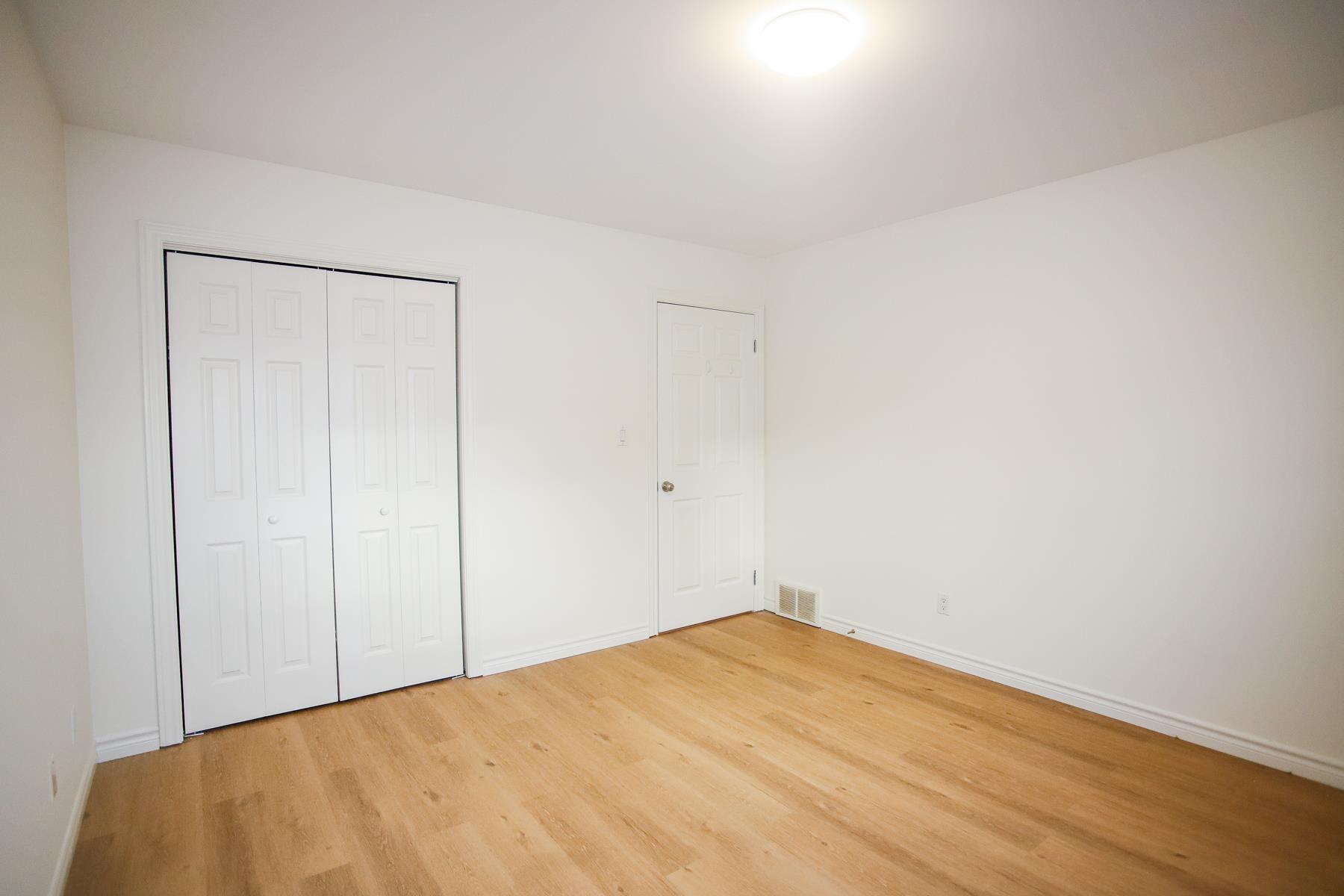 Photo 16 of 882 Pine Street, Sault Ste Marie, Ward 3 — HOMEH