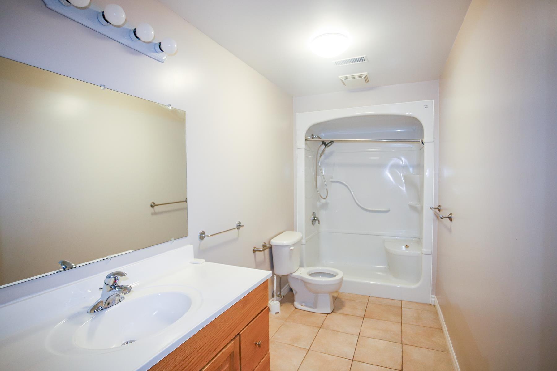 Photo 17 of 882 Pine Street, Sault Ste Marie, Ward 3 — HOMEH