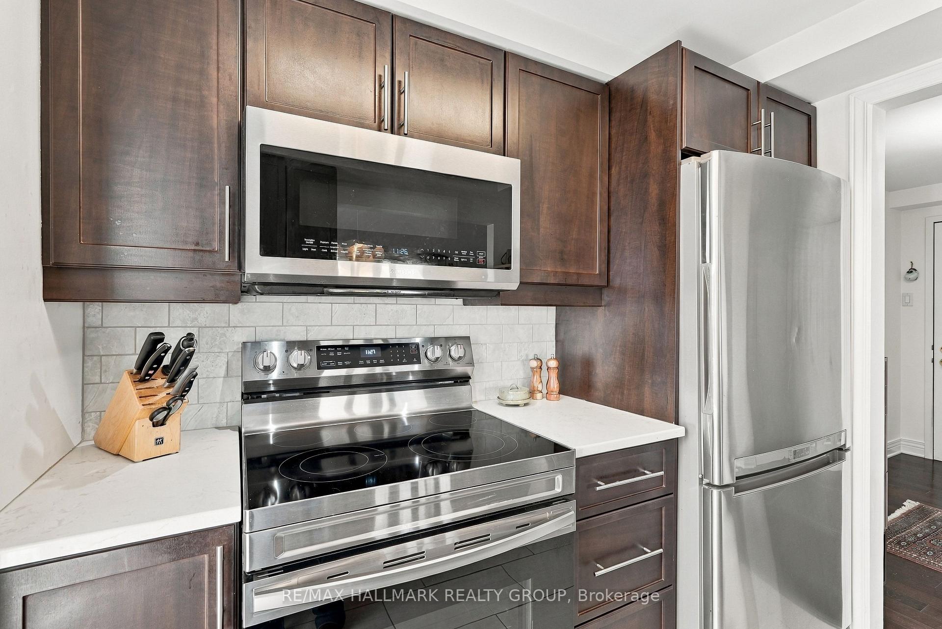 Photo 9 of Unit 401, 959 North River Road, Ottawa, Overbrook — HOMEH
