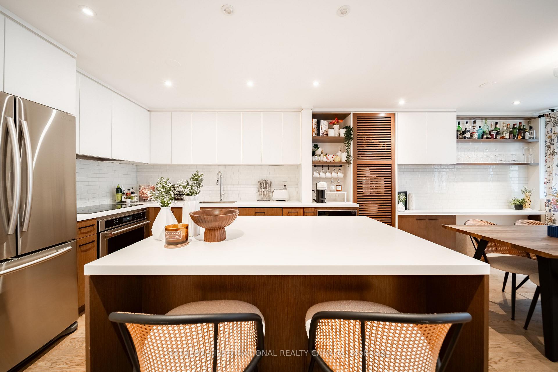Photo 6 of Unit 308, 39 Shank Street, Toronto, Niagara — HOMEH