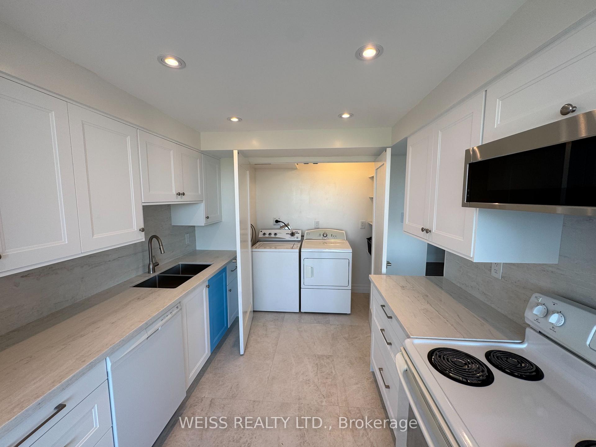 Photo 4 of Unit 904, 7460 Bathurst Street, Vaughan, Brownridge — HOMEH