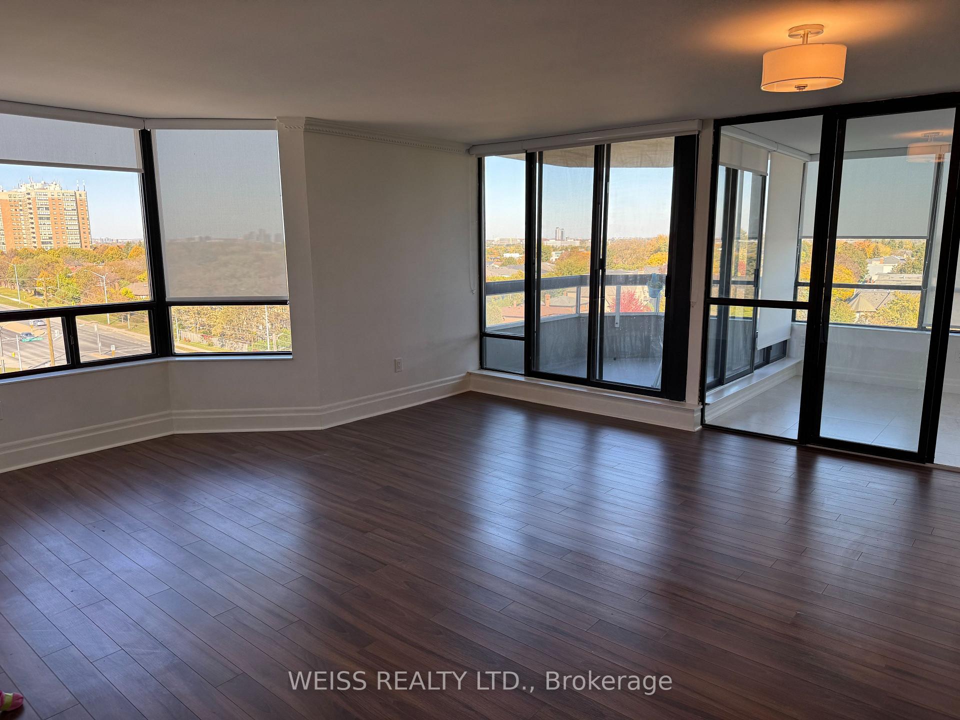 Photo 8 of Unit 904, 7460 Bathurst Street, Vaughan, Brownridge — HOMEH