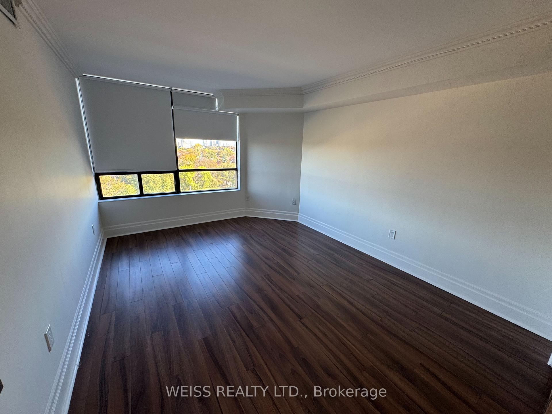 Photo 9 of Unit 904, 7460 Bathurst Street, Vaughan, Brownridge — HOMEH