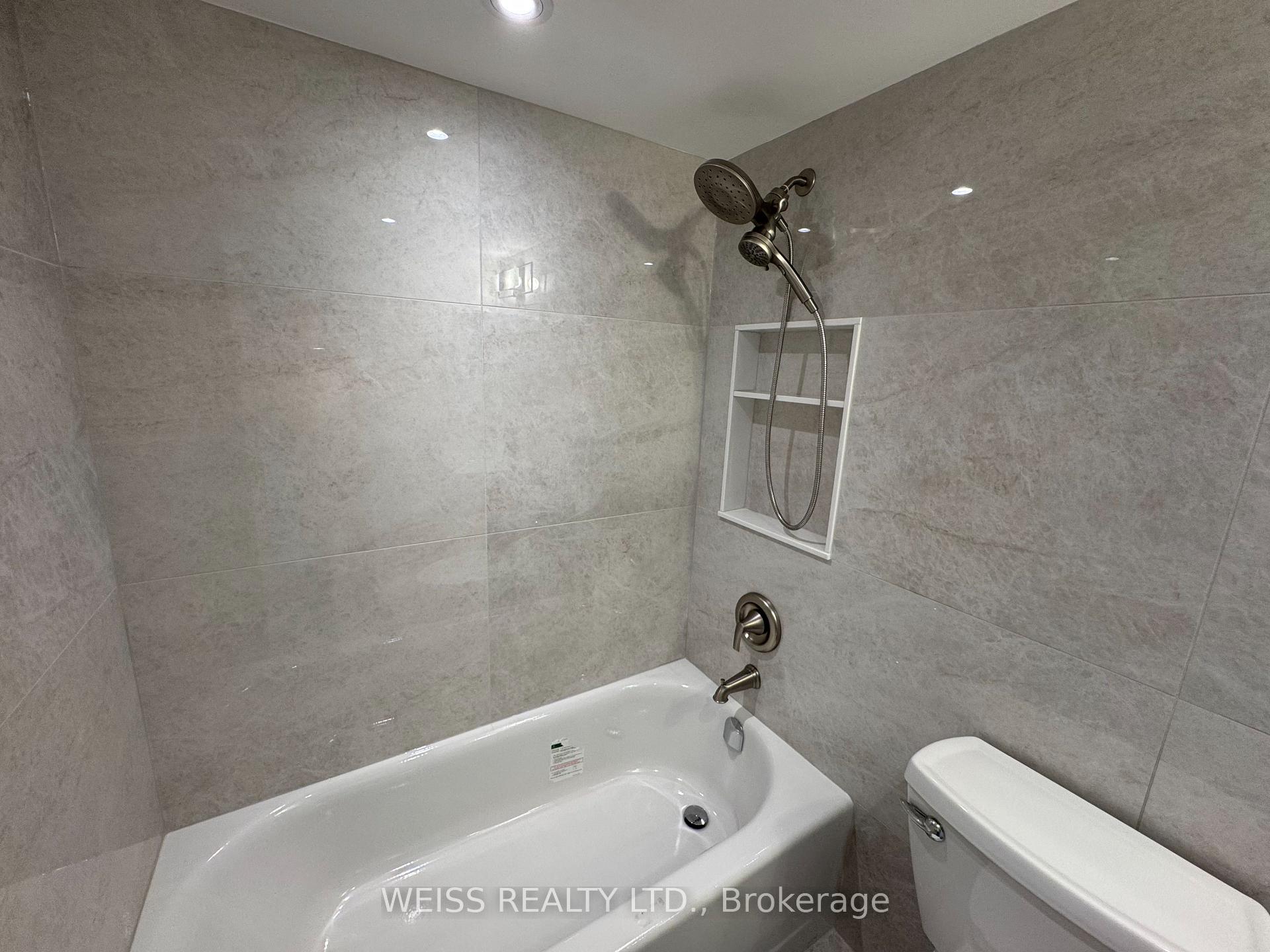 Photo 16 of Unit 904, 7460 Bathurst Street, Vaughan, Brownridge — HOMEH