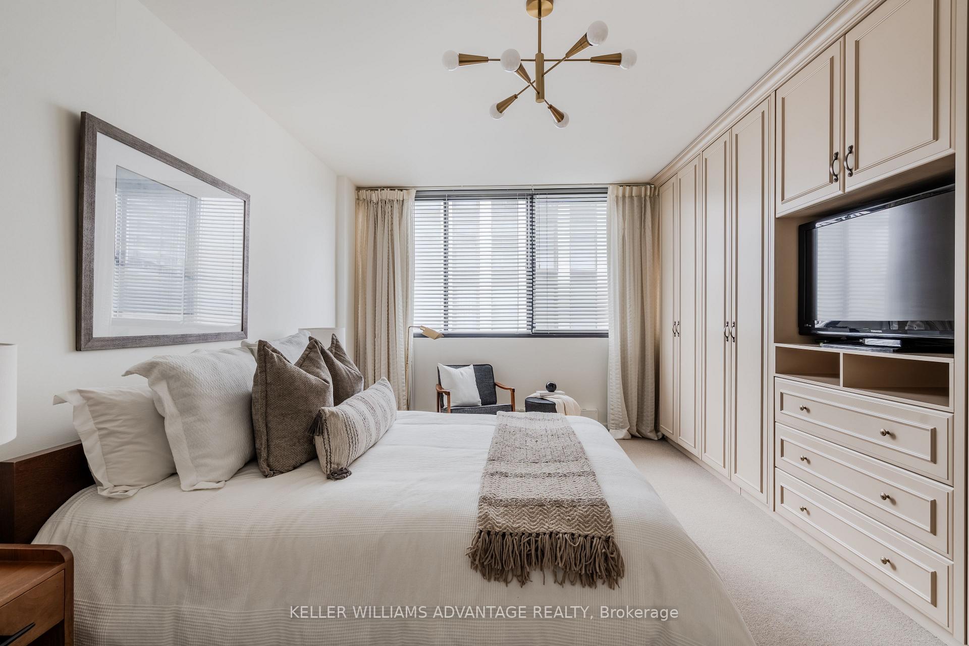 Photo 19 of Unit 401, 616 Avenue Road, Toronto, Casa Loma — HOMEH