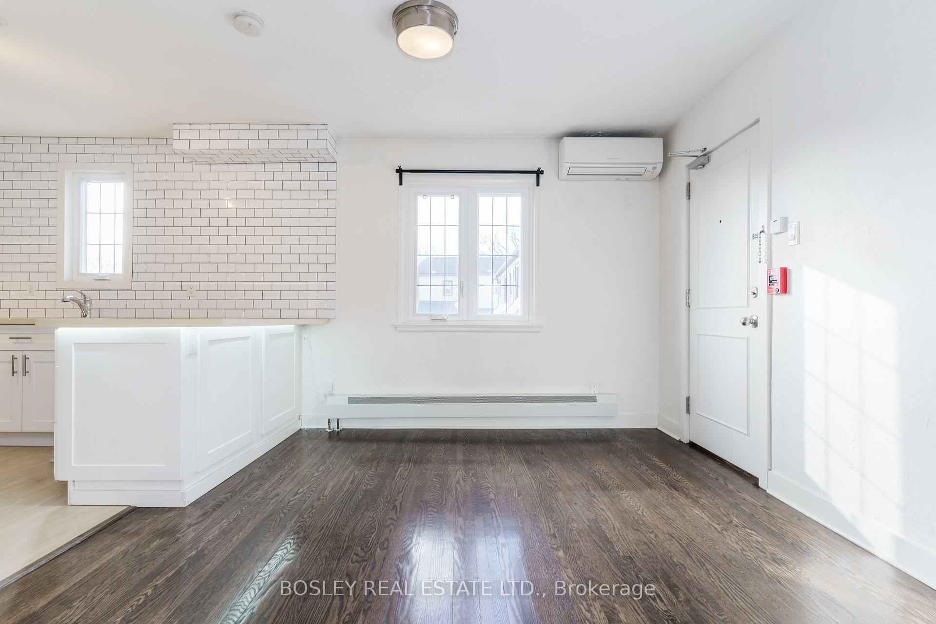 Photo 3 of Unit 5, 308 S Kingsway Road, Toronto, High Park-Swansea — HOMEH