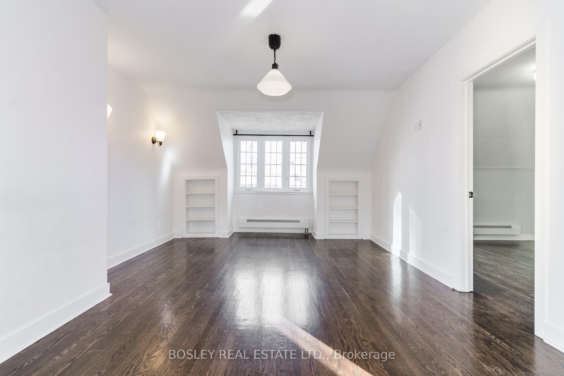 Photo 9 of Unit 5, 308 S Kingsway Road, Toronto, High Park-Swansea — HOMEH