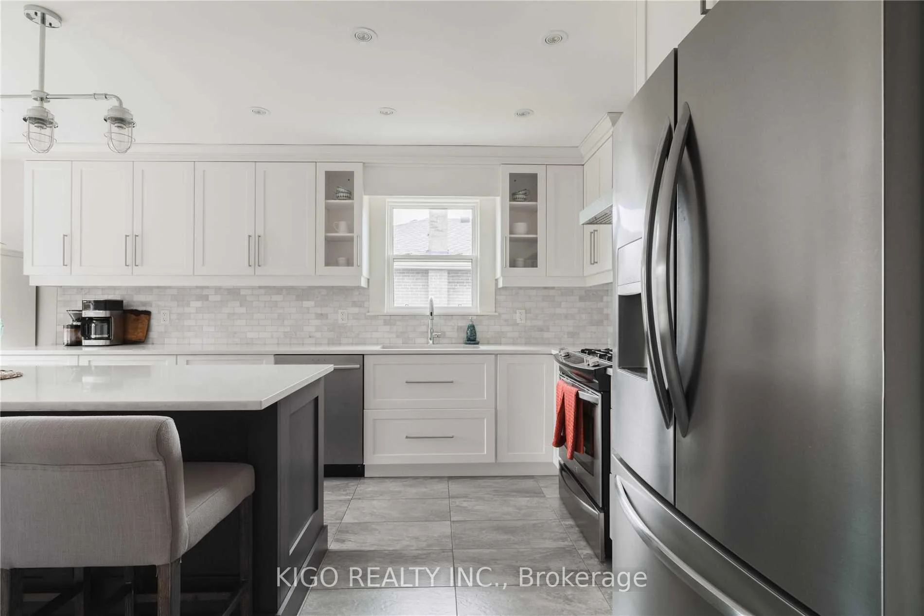 Photo 12 of Unit Upper, 1227 Homewood Drive, Burlington, Mountainside — HOMEH