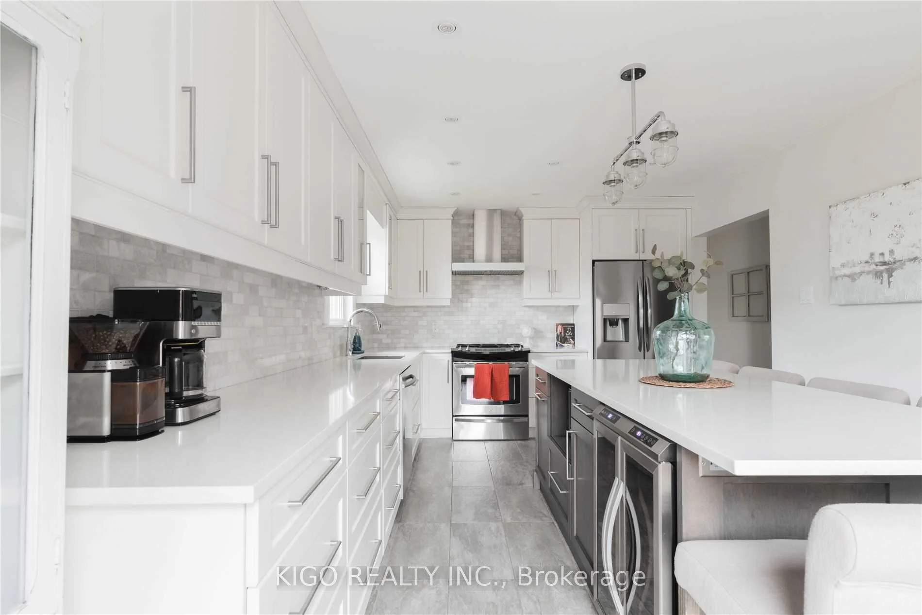 Photo 15 of Unit Upper, 1227 Homewood Drive, Burlington, Mountainside — HOMEH