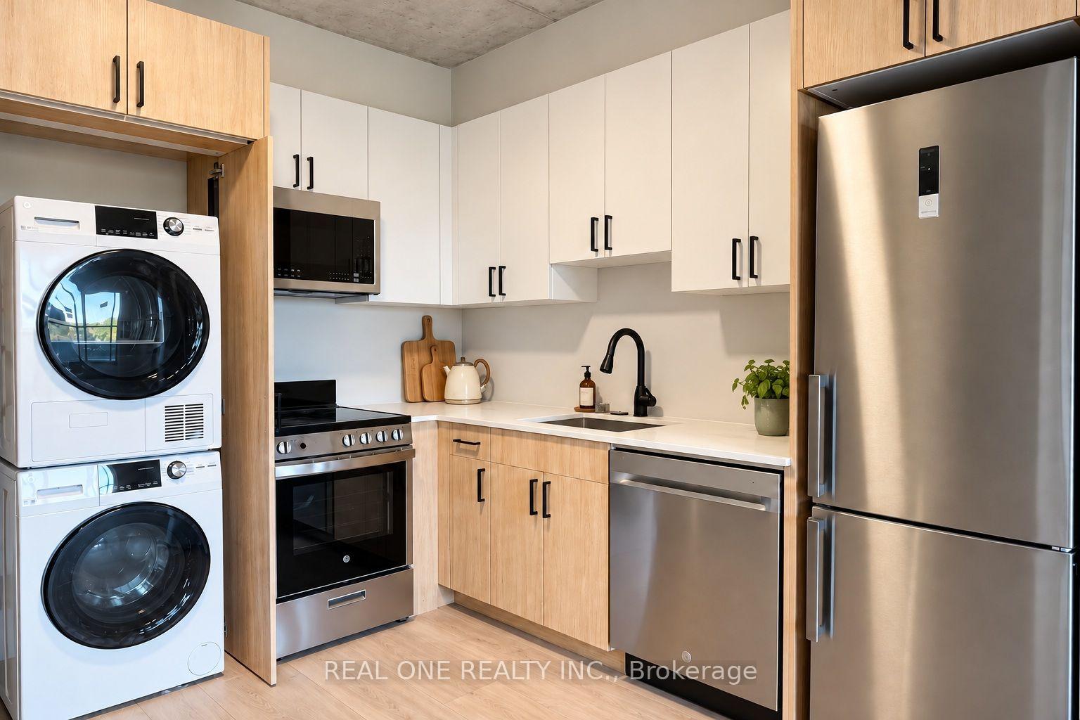 Photo 12 of Unit 508, 810 King Street W, Hamilton, Westdale — HOMEH