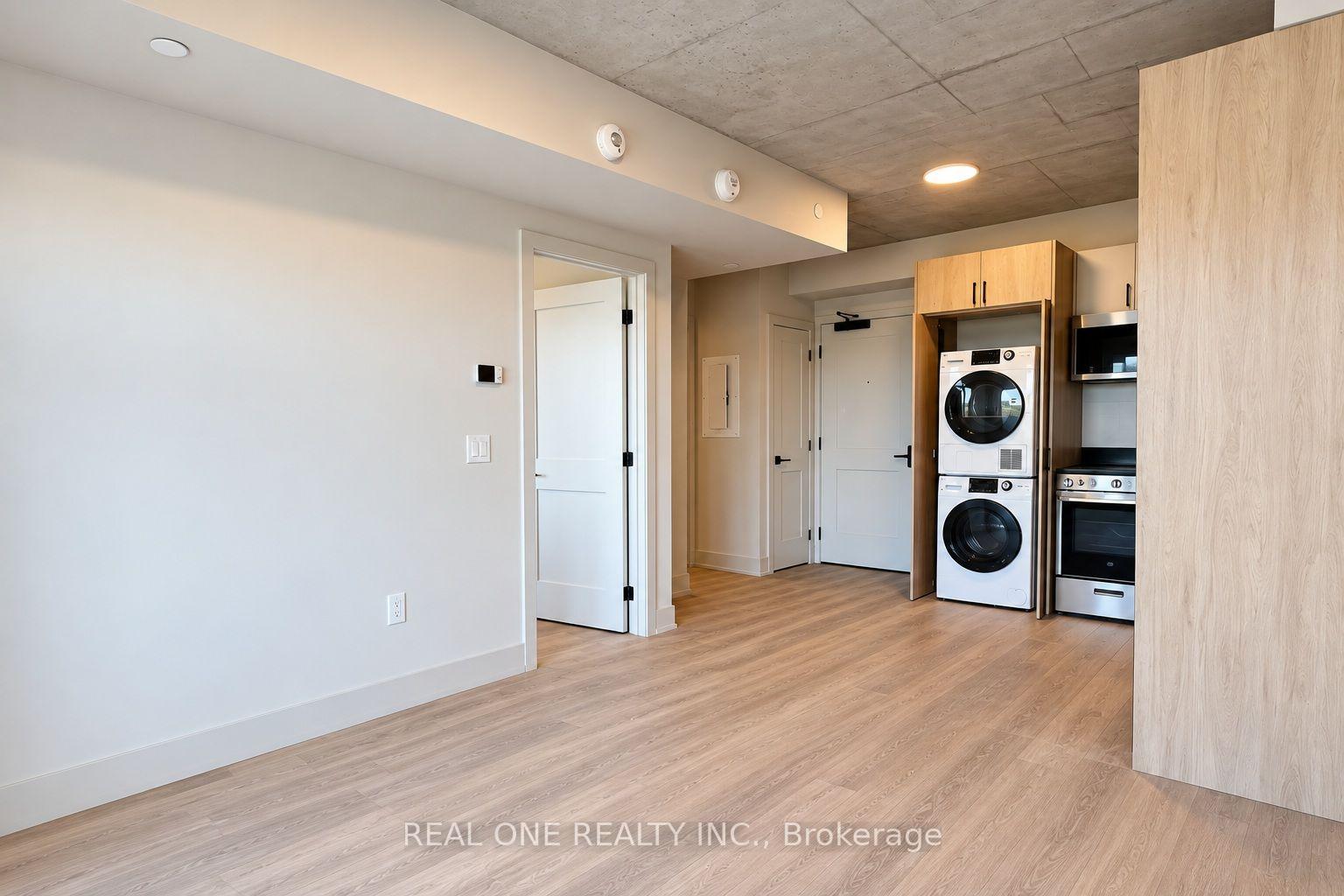 Photo 32 of Unit 508, 810 King Street W, Hamilton, Westdale — HOMEH