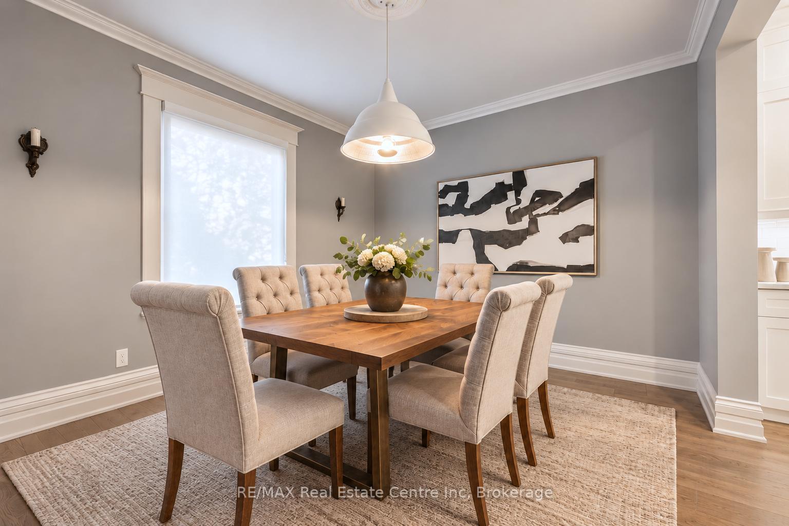 Photo 7 of 11 Neeve Street, Guelph, Downtown — HOMEH