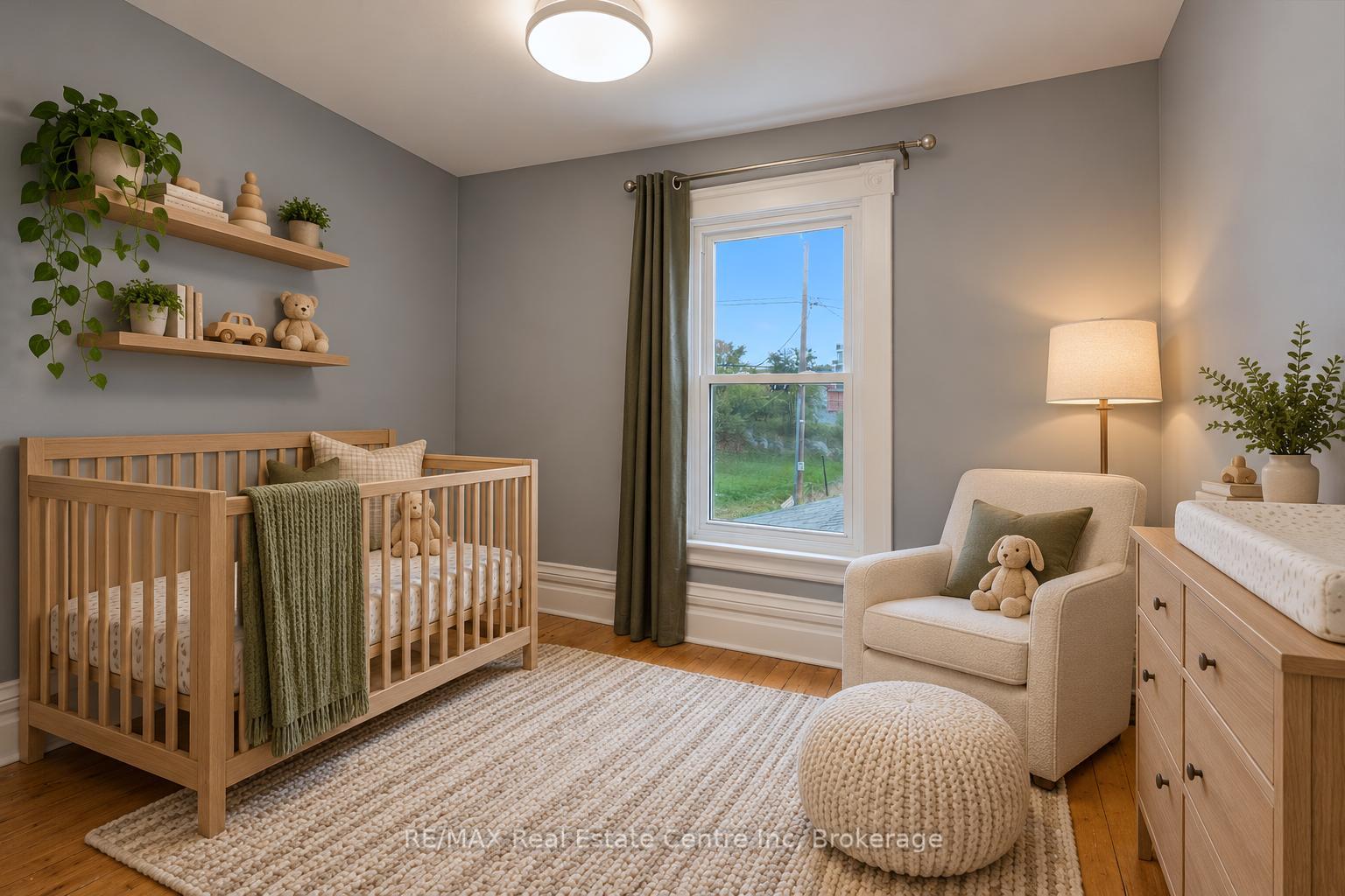 Photo 14 of 11 Neeve Street, Guelph, Downtown — HOMEH