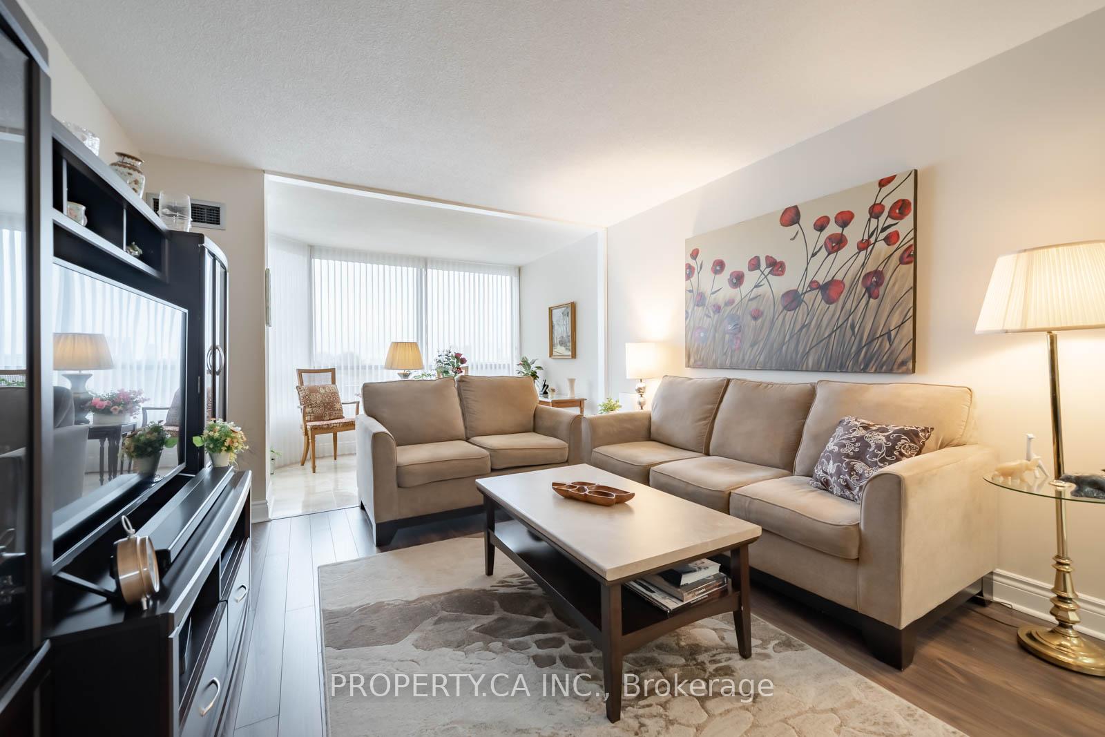 Photo 11 of Unit 605, 7460 Bathurst Street, Vaughan, Brownridge — HOMEH