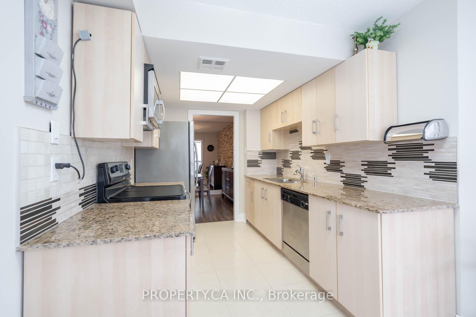 Photo 12 of Unit 605, 7460 Bathurst Street, Vaughan, Brownridge — HOMEH