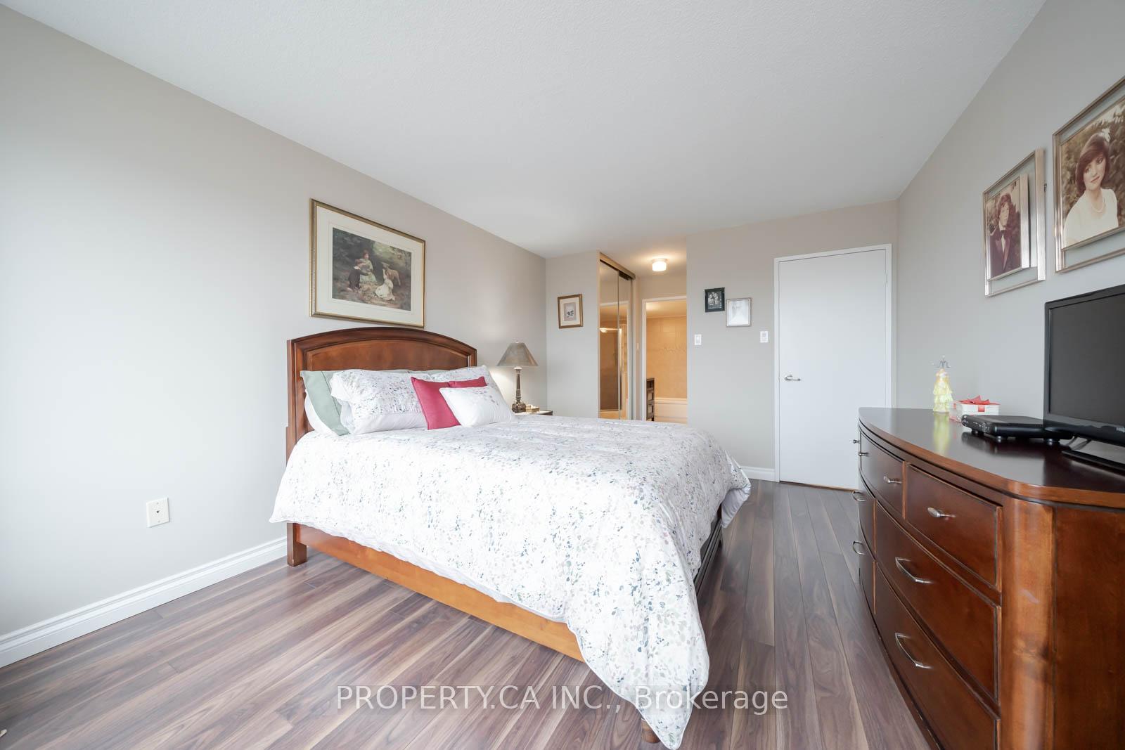 Photo 24 of Unit 605, 7460 Bathurst Street, Vaughan, Brownridge — HOMEH