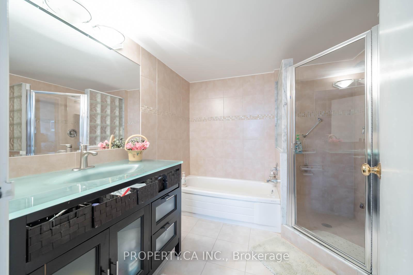 Photo 31 of Unit 605, 7460 Bathurst Street, Vaughan, Brownridge — HOMEH