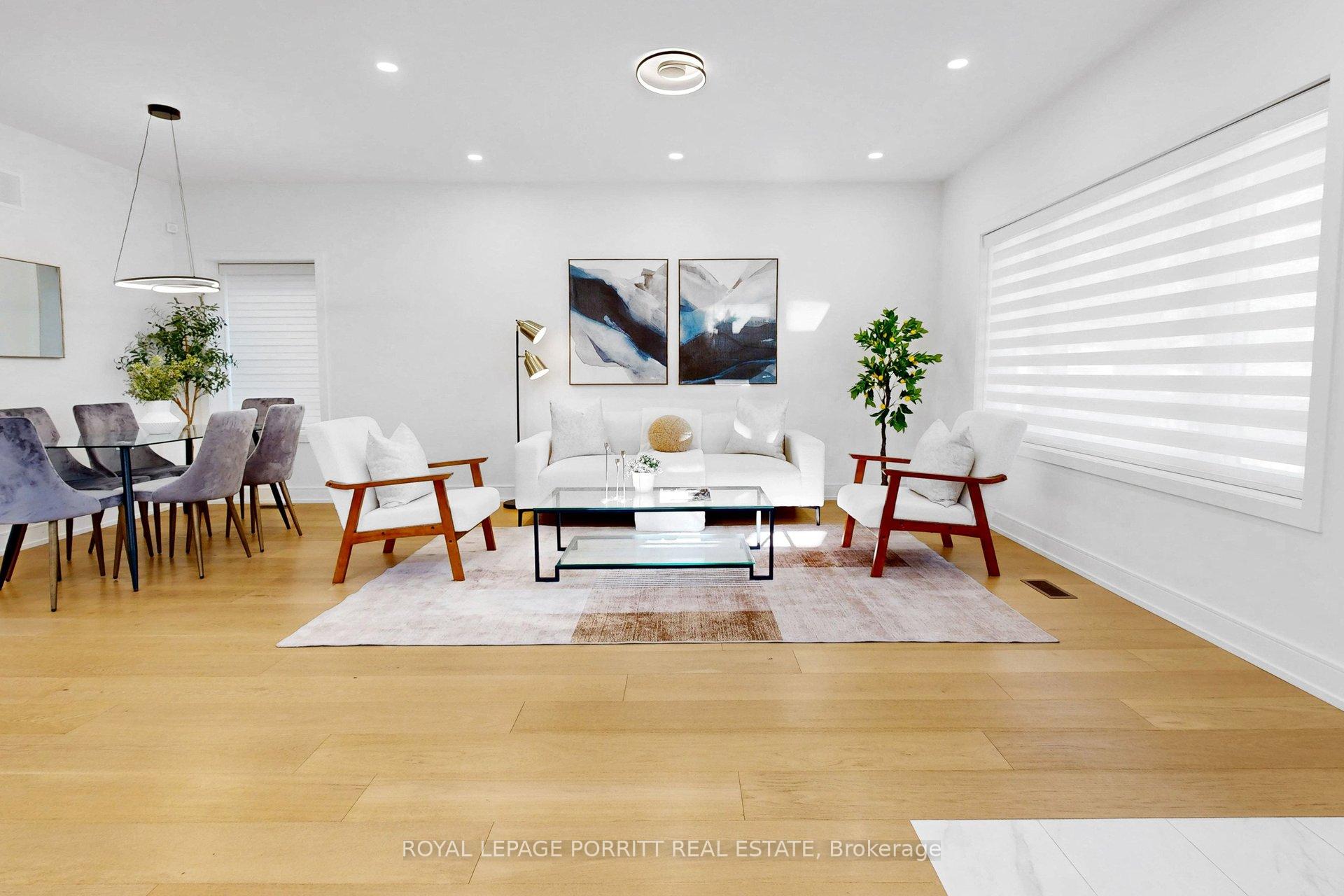 Photo 3 of 94 Edgecroft Road, Etobicoke, Stonegate-Queensway — HOMEH