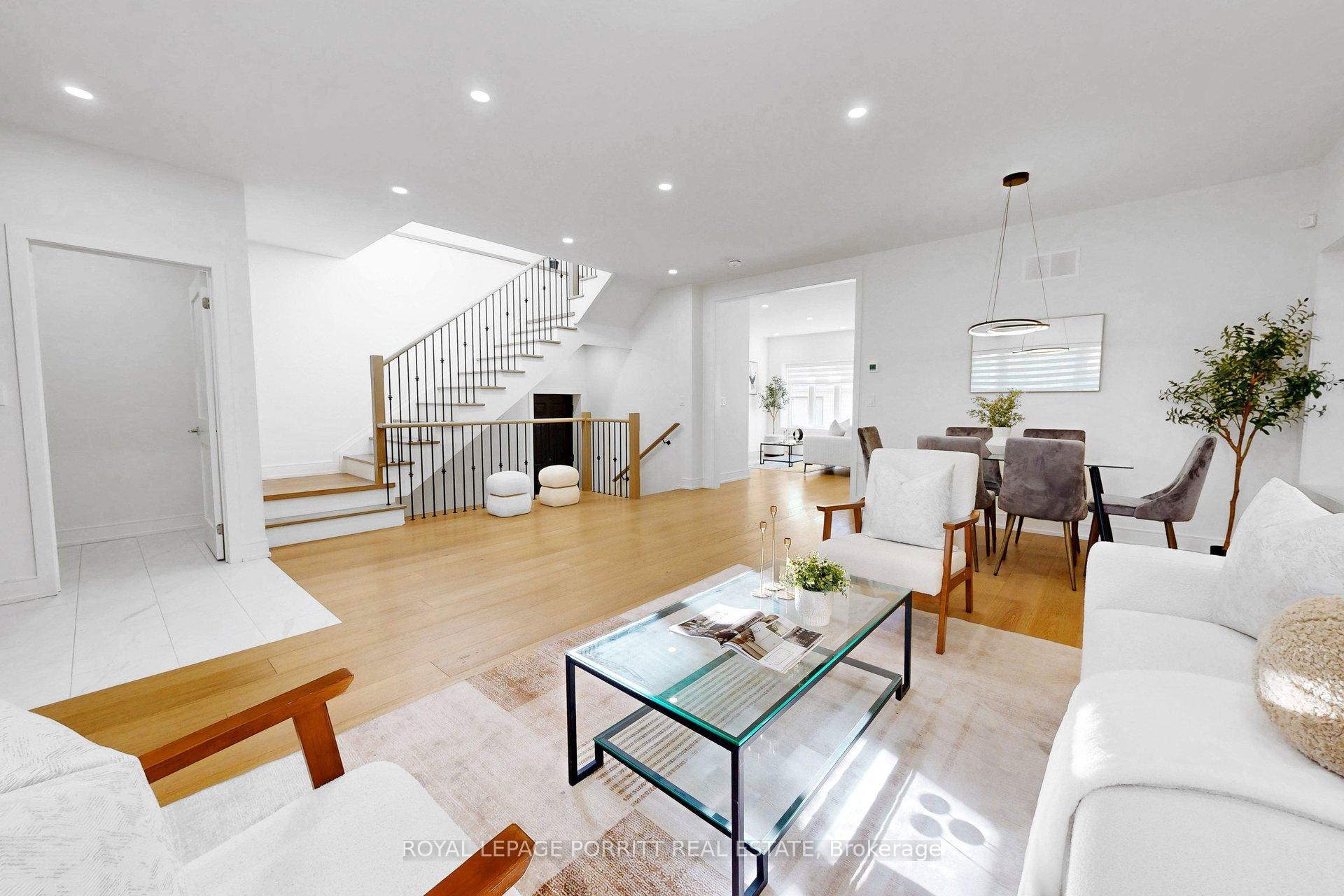Photo 8 of 94 Edgecroft Road, Etobicoke, Stonegate-Queensway — HOMEH