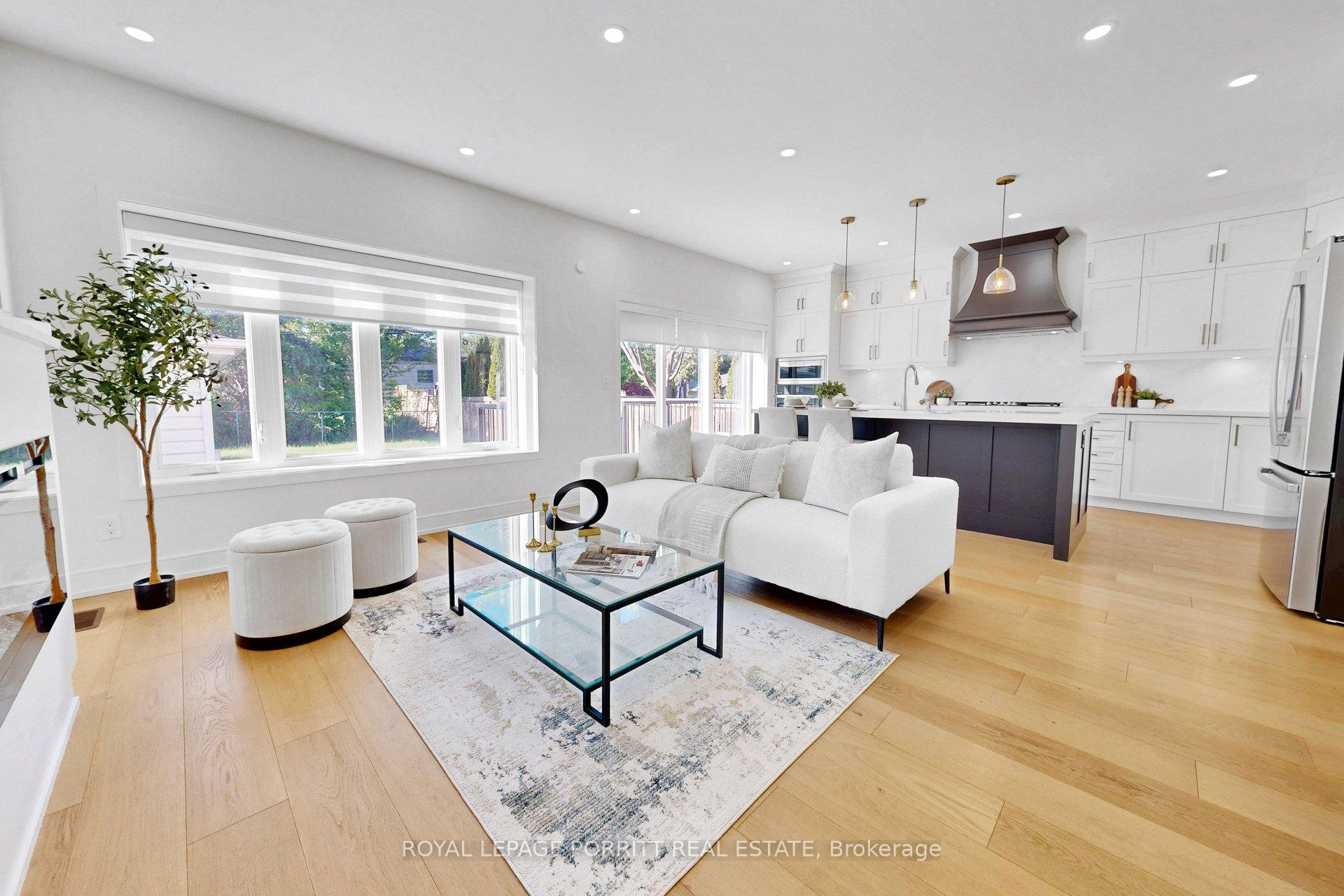 Photo 11 of 94 Edgecroft Road, Etobicoke, Stonegate-Queensway — HOMEH