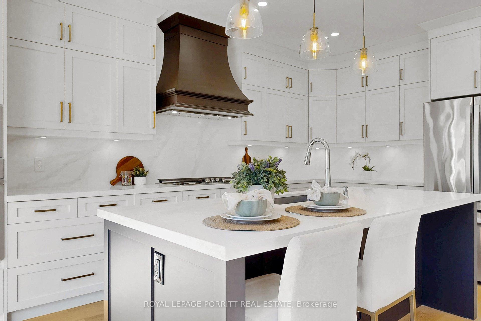 Photo 19 of 94 Edgecroft Road, Etobicoke, Stonegate-Queensway — HOMEH