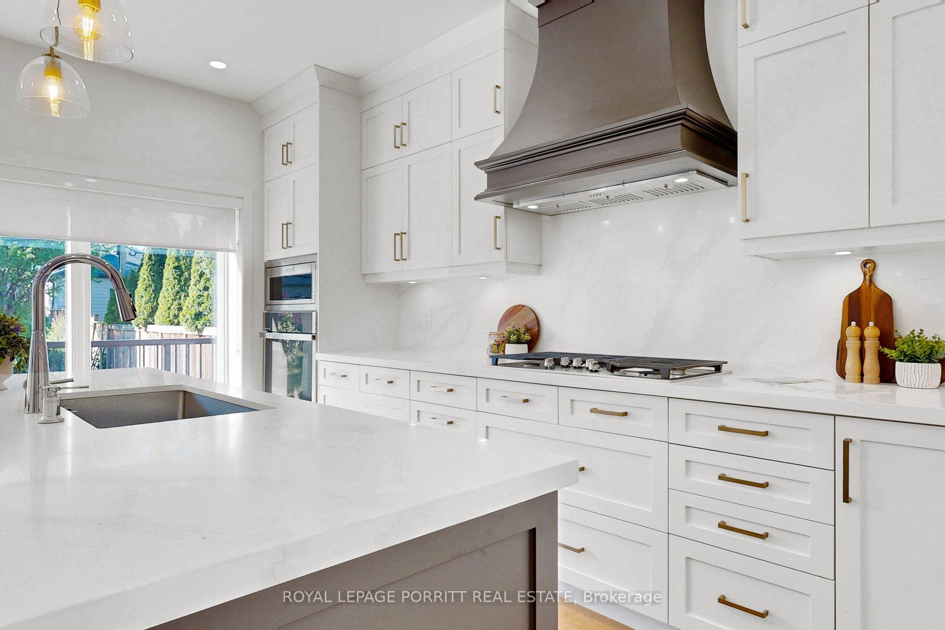 Photo 20 of 94 Edgecroft Road, Etobicoke, Stonegate-Queensway — HOMEH