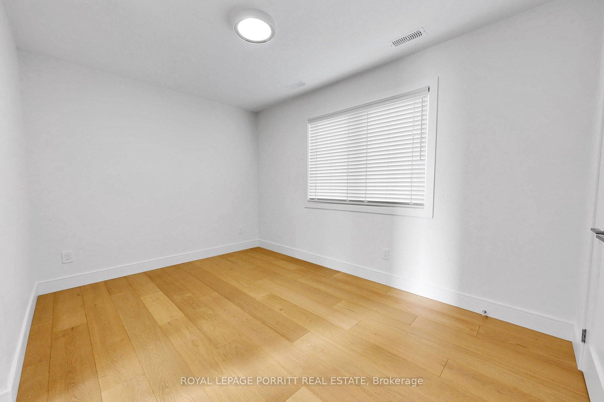 Photo 26 of 94 Edgecroft Road, Etobicoke, Stonegate-Queensway — HOMEH