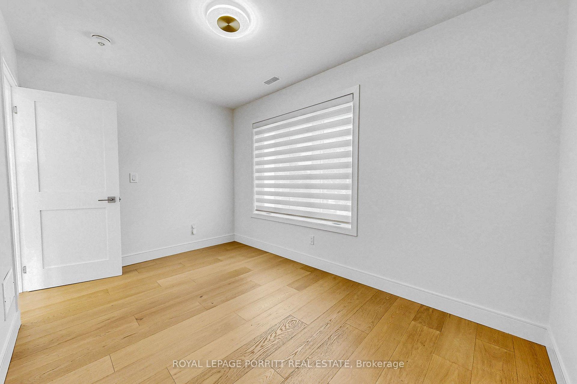 Photo 32 of 94 Edgecroft Road, Etobicoke, Stonegate-Queensway — HOMEH