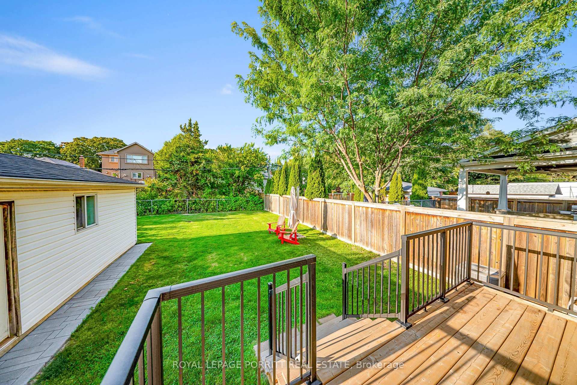 Photo 45 of 94 Edgecroft Road, Etobicoke, Stonegate-Queensway — HOMEH
