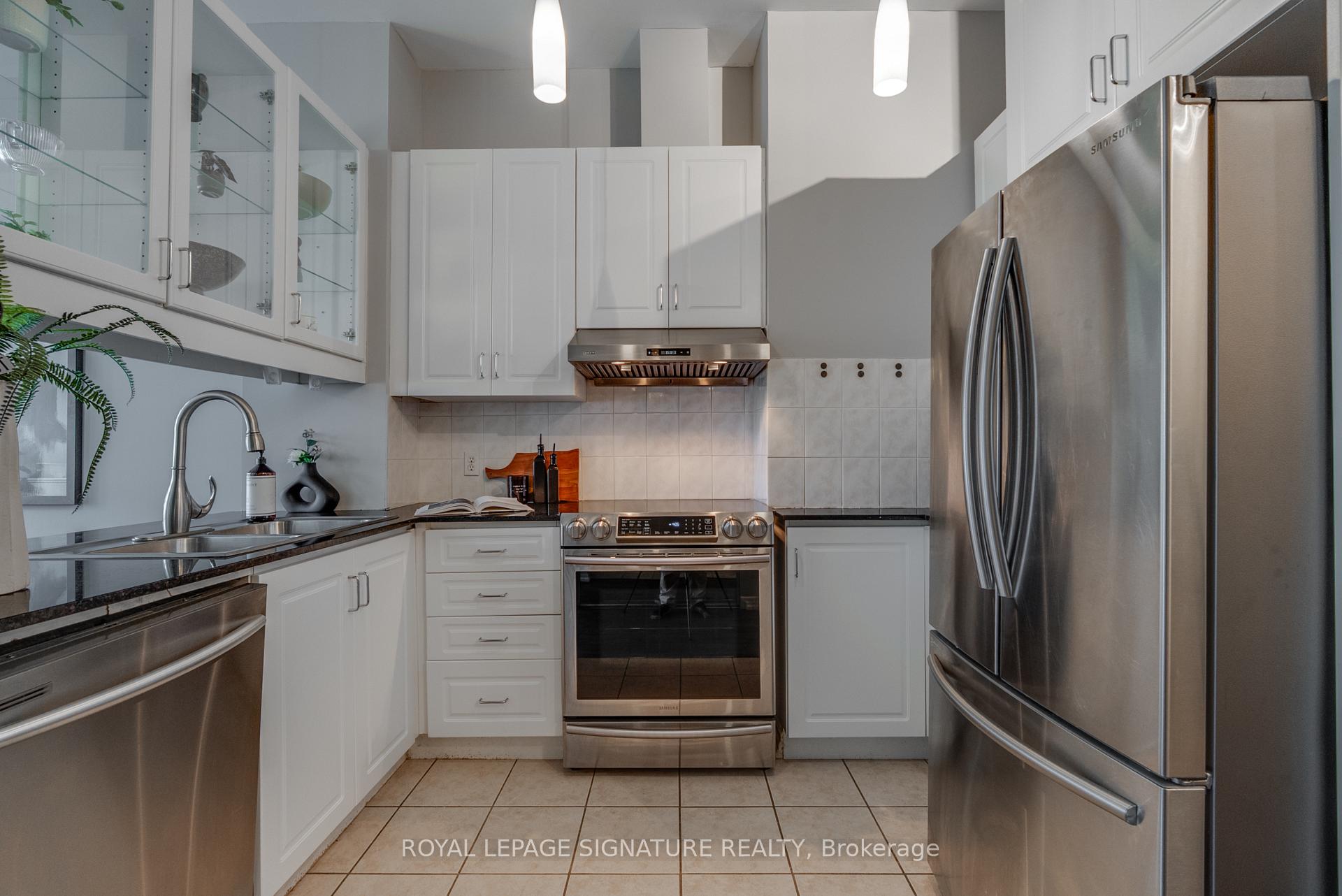Photo 11 of Unit 904, 797 Don Mills Road, Toronto, Flemingdon Park — HOMEH