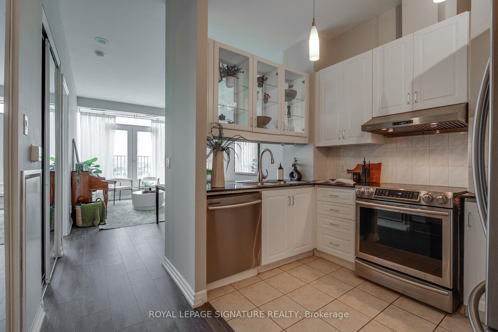 Photo 12 of Unit 904, 797 Don Mills Road, Toronto, Flemingdon Park — HOMEH
