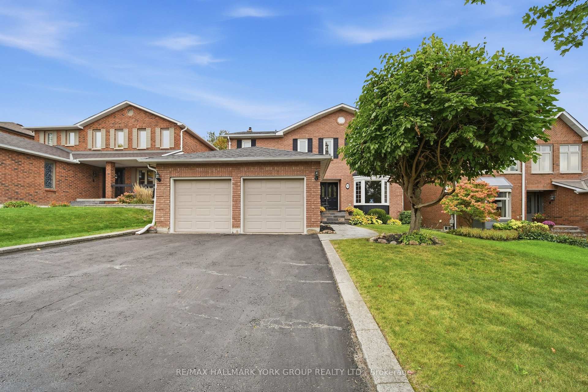 Photo 1 of 38 Lanewood Drive, Aurora, Hills of St Andrew — HOMEH