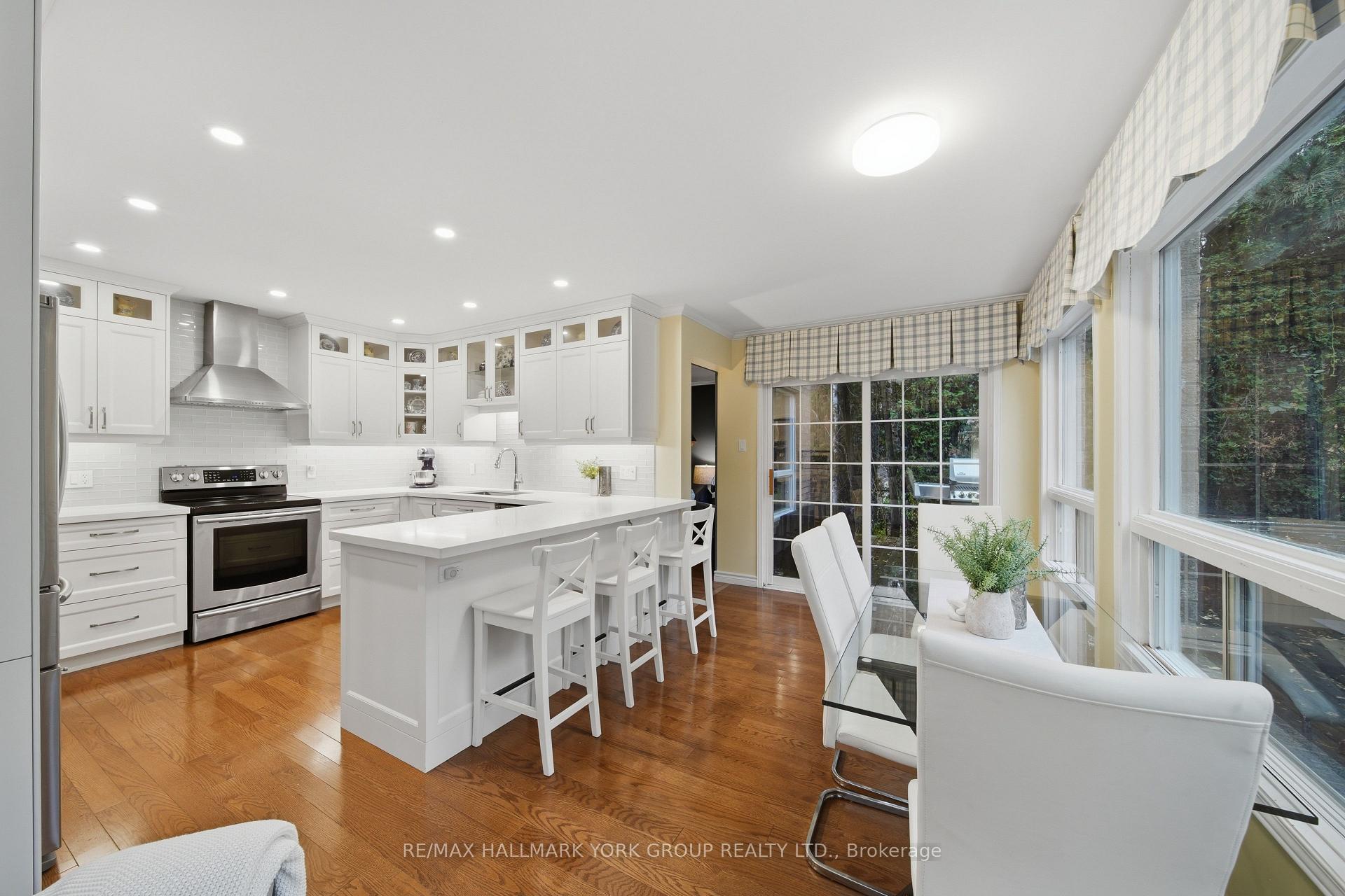 Photo 16 of 38 Lanewood Drive, Aurora, Hills of St Andrew — HOMEH