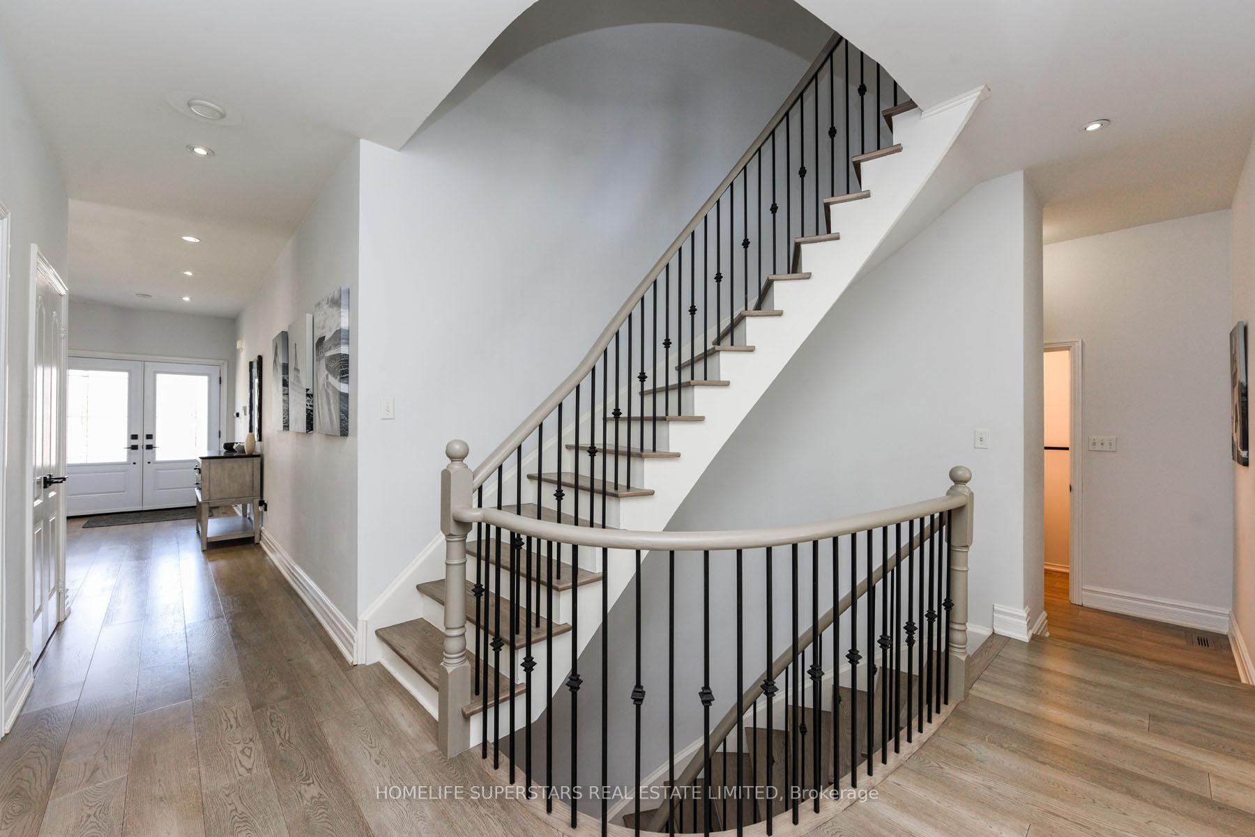 Photo 7 of 3856 Brinwood Gate, Mississauga, Churchill Meadows — HOMEH