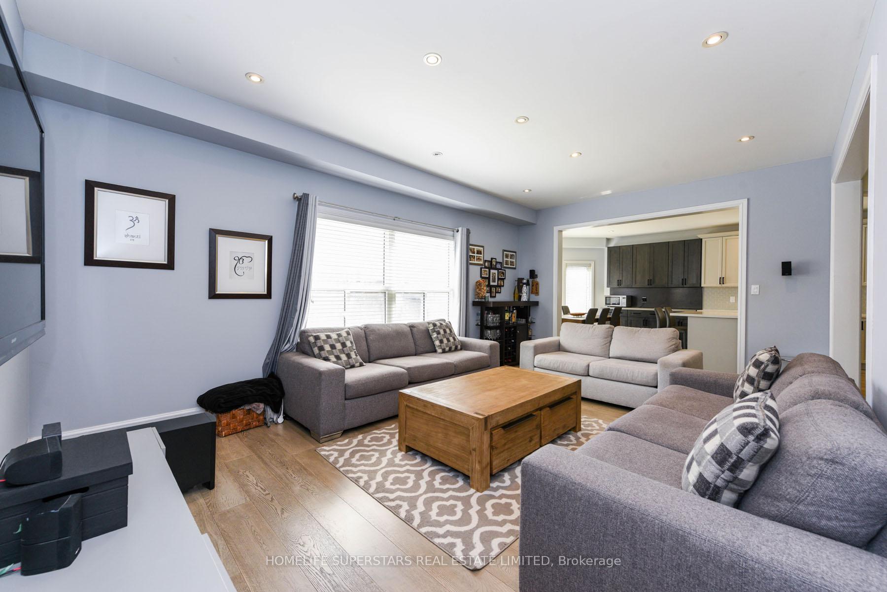 Photo 13 of 3856 Brinwood Gate, Mississauga, Churchill Meadows — HOMEH